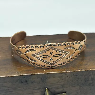 Vtg Southwestern Bell Trading Post Copper Stamped Cuff Bracelet Scalloped Arrows • $18