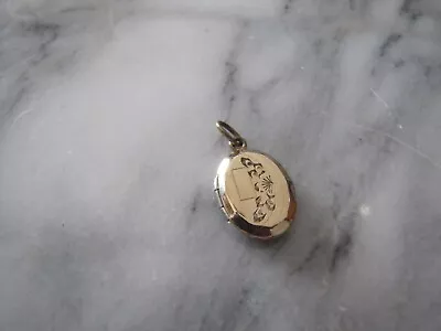 Vintage Gold Filled Oval Engraved Locket With Dog Pictures Inside • $32