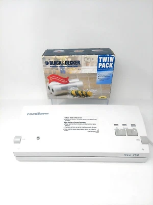 $23.99 • Buy Food Saver Vacuum Sealer Machine Vac 750 With Black &Decker Twin Pack Bags VB550