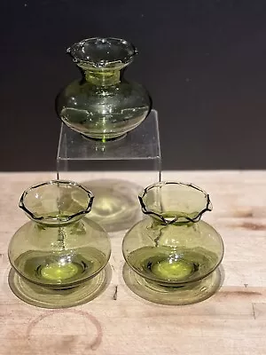 3 Vintage Mid-Century ANCHOR HOCKING Green Ruffled Edge Glass Vase 3.5”x 4” • $28