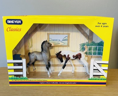 £14.95 • Buy Boxed Breyer Classics No 680 Fun Foals Gift Set Grullo & Liver Chestnut Tobiano