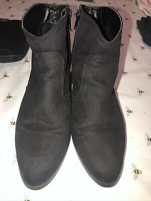 J D Williams Black Suede Ankle Boots Size 5 • £15.99