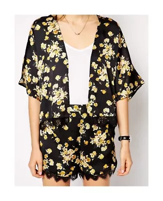 ASOS Black Floral Kimono Lace Bottom Size 8 • $13