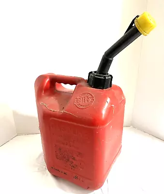 Blitz 2 Gallon 8 Oz Gas Can • $24.99