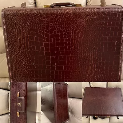 Large Vintage Samsonite Schwayder Faux Alligator Suitcase Luggage • $49