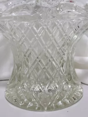 Vintage L.E. SMITH Clear Crystal Cut Bridal Basket Diamond And Sun Pattern  • $21.99