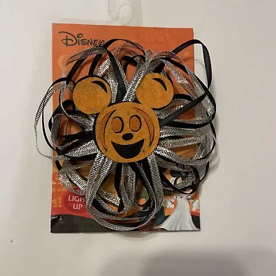 Disney Mickey Mouse Pumpkin Light Up Pin NEW • $12