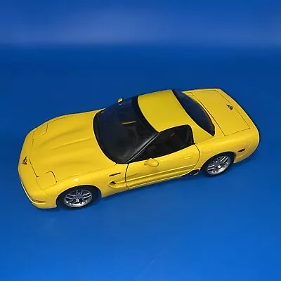 Vintage Maisto  Special Edition 2001 Chevrolet Corvette Z06 Diecast 1:18 Yellow • $20