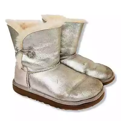 Ugg Bailey Button Boots Silver Metallic Women's Size 5 Slip On Sheepskin • $24.99