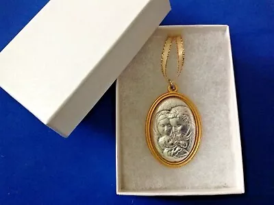 Rare Most HOLY FAMILY ORNAMENT Saint Medal Jesus Virgin Mary St. Joseph • $18.56