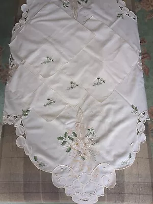 Vintage White Cotton Embroidered Christmas Tablecloth With Four Matching Napkins • $4.97