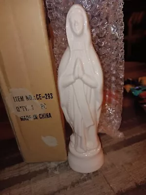 Madonna Statue  White Porcelain 7.5  High Praying Virgin Mary • $0.01