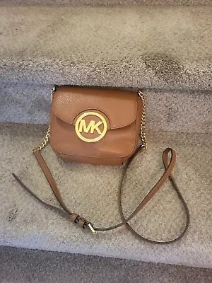 Michael Kors Brown Pebbled Leather Crossbody Bag Gold Logo Chain Strap Pockets • $35