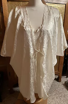 MISS ELAINE Vintage Peignoir Set - Gown & Robe - Large • $30