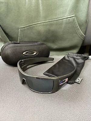 Oakley Batwolf Polarized Lens Sunglasses - Matte Black/Prizm Black • $129.99