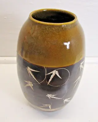 Toyo Vase Japan Etched Leaf Accents Earth Tones Speckled Glaze 9  Tall • $19.90