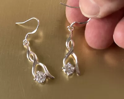 £2.99 • Buy Silver Coloured Dangle Drop Earrings, Fake Diamond, Very Sparkling BNWT