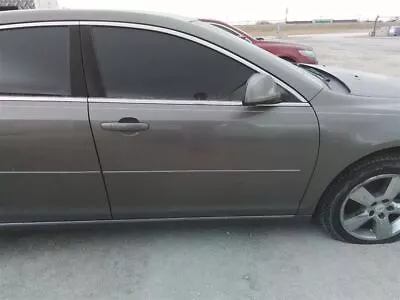 Passenger Front Door With Center Moulding Package Fits 08-12 MALIBU 3198223 • $720