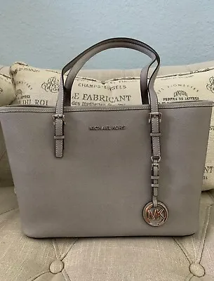 Michael Kors Jet Set Small Macbook Travel Tote Grey • $79.99