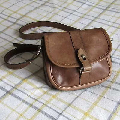 AM Leather Tan Brown Messenger Saddle Crossbody Shoulder Bag Egypt Bird Logo • £25