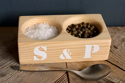 Eco-friendly Handmade Pine Salt And Pepper Pinch Pots With White S & P Stencil • £8.99