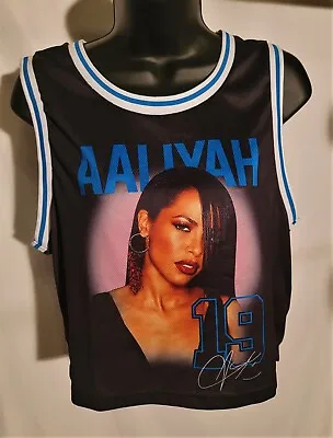 AAliah Women's Pic Of Aaliyah' Crop Top' Size Small • £11.07