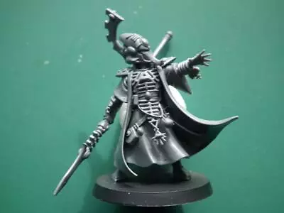 Warhammer 40k - Aeldari/Eldar Plastic Farseer Figure #2 (unpainted) • £0.95