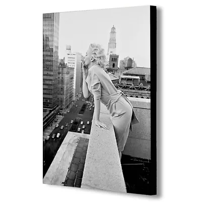 Marilyn Monroe Smoking - New York - Canvas Wall Art Framed Print - Various Sizes • £15.99