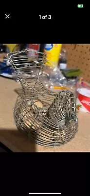 Vintage Primitive Metal Wire Chicken Rooster Egg Basket Farmhouse Cottage Decor • $18