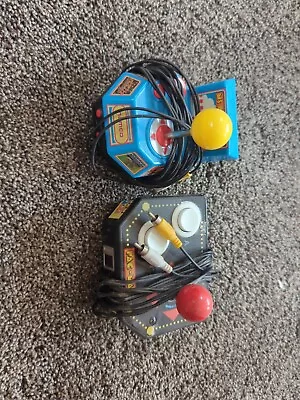 2 Namco Ms. Pac-Man 5-in-1 TV Plug N Play 2004 Jakks Pacific Arcade/ Tested  • $1