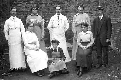 Nxs-19 Social History Edwardian Shop Workers Uckfield Sussex. Photo • $4.17