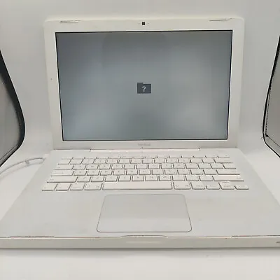 Apple MacBook 13.3  Laptop - MB061LL/B (November 2007) - Core 2 @ 2GHz - PARTS • $49.99