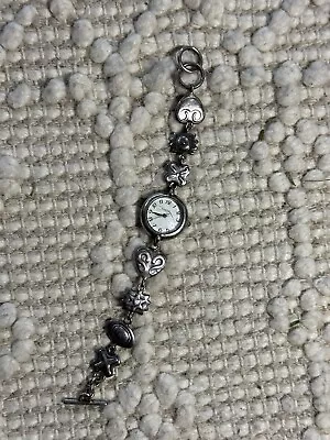 VINTAGE FOSSIL QUARTZ WATCH SILVER TONE WOMENS 8715 Parts? • $4