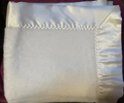 New Chatham North Star Fiberwoven Cherub Cream 36x50 Baby Crib Blanket Satin Vtg • $18.99