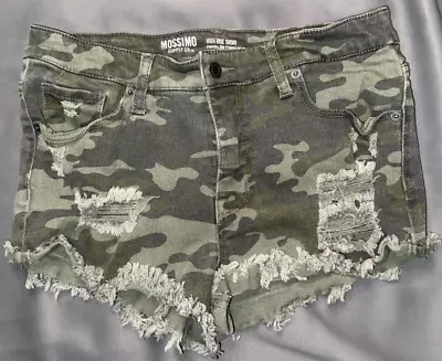 Mossimo Supply Co Women Shorts 8/29 Green Camo High Rise • $4.99