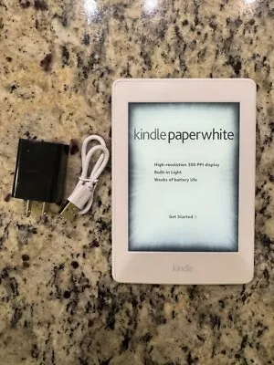 Amazon Kindle Paperwhite 7th Generation E-Book Reader 6  WiFi 300ppi 4Gb White • $33