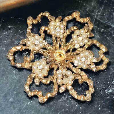 Vintage Flower Rhinestone Faux Seed Pearl Gold Tone Flower Brooch • $14.99