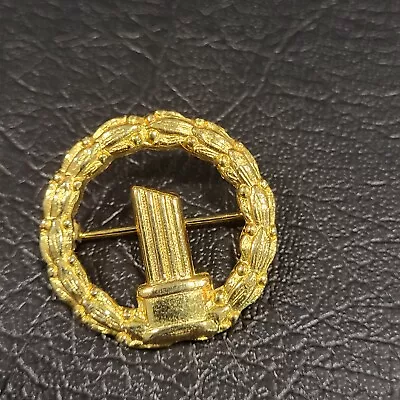 Masonic Lodge Broken Column Widows Pin • $4.99