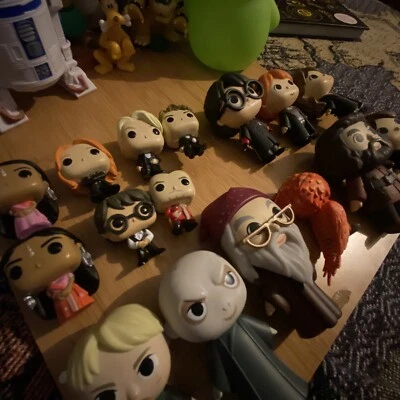 $32 • Buy Harry Potter Mystery Mini & Goblet Lot! 16 Pieces W/ Fawkes & Many More. Mint.
