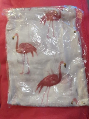 £2 • Buy Flamingo Scalf - Brand New In Packet