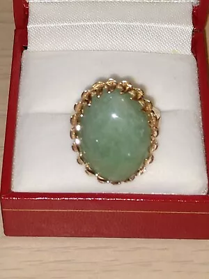 Gorgeous Vintage Estate 10K Yellow Gold Green Jadeite Jade Ring Size 6 • $325