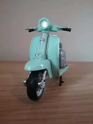 Lambretta Series 3 Scooter 1/18 Scale Diecast Model : New • £19.99