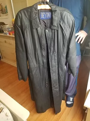 Vintage Black Leather Trench Coat Mens BEYOND • $79.99