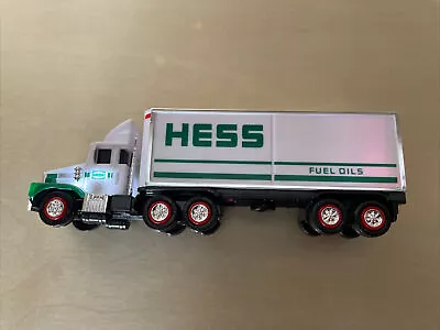 2020 MINI HESS Simi TRUCK COLLECTION Lights Up!  5.5” Long • $19.54