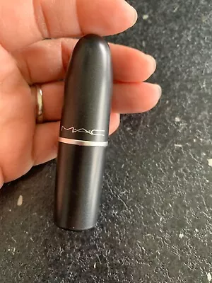 MAC Cremesheen Lipstick 3g - Brave Red • £16.50