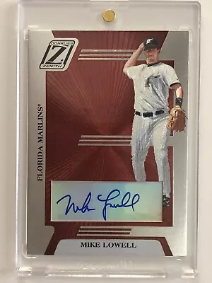 2005 Donruss Zenith: Mike Lowell Z-Graphs Auto #10/10 • $25