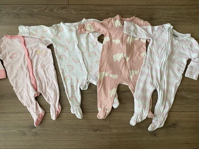 £6 • Buy Baby Girl Sleepsuit Babygrow Bundle 3-6 Months GAP / Cotton On / Lullaby