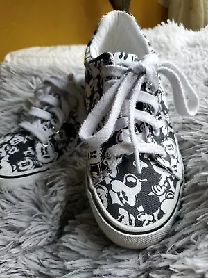 Disney Women’s Size 7 Mickey Mouse Tennis Shoes Sneakers 129855 Black White • $15