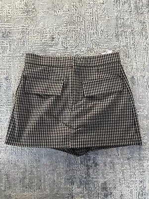 Zara SKORT Size Small • £10