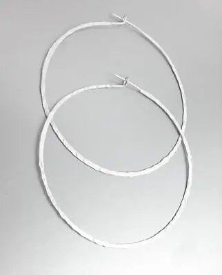 GORGEOUS Lightweight Mat Silver Plated Textured Round Flat Hoop Earrings • $15.19